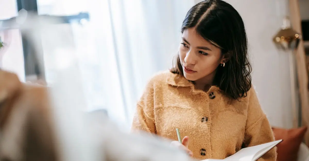 Mastering the Art of Constructive Writing Feedback