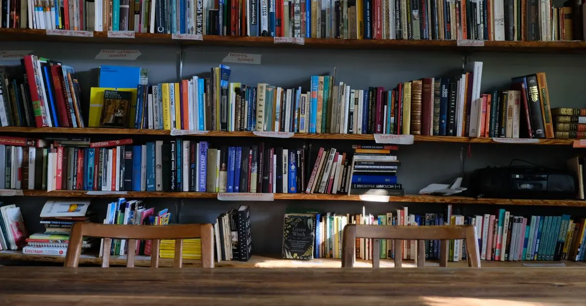 Comparing Fiction vs Non-Fiction Writing
