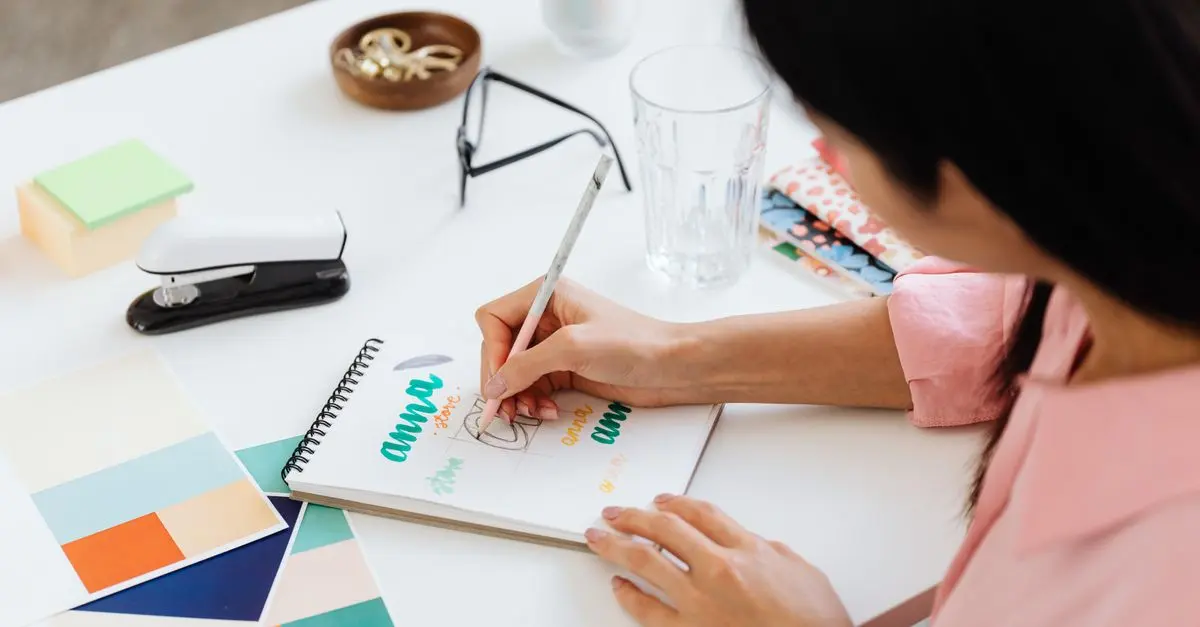 How to Write Attention-Grabbing Headlines